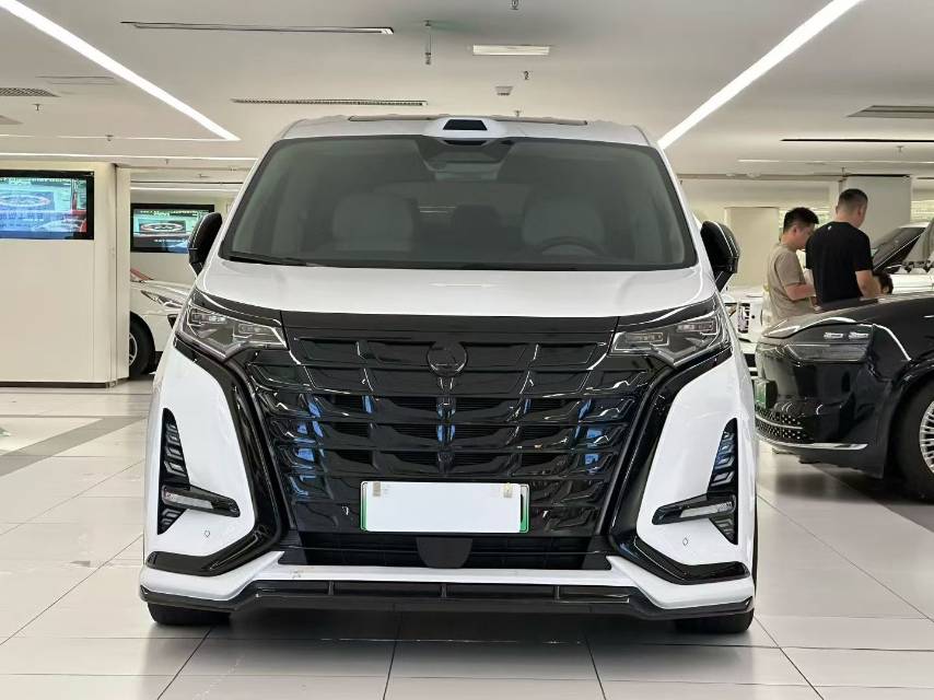 2024 Denza D9 DM-i 980 AWD Flagship -CG1709154