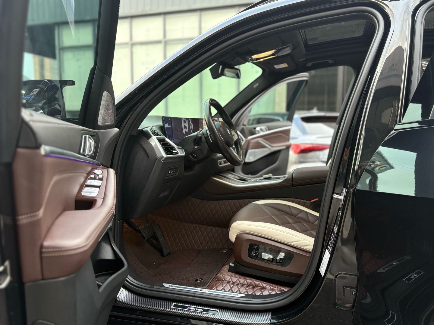 2023 BMW X5 xDrive 40Li Premium M Sport Night Package -CG1709212