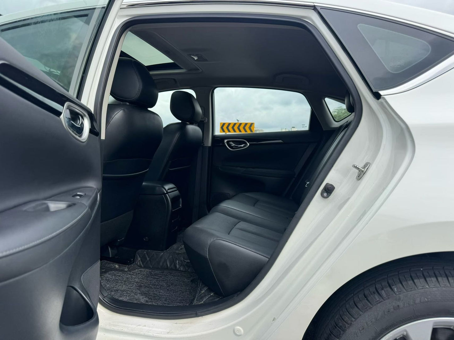 2019 Nissan Sylphy 1.6L CVT XV Intelligent Connect Premium Edition National VI -CG1709558