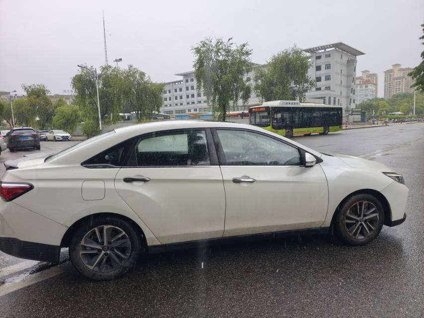 2019 Venucia D60 1.6L CVT XL Intelligent Connect Elite Edition -CG1709354
