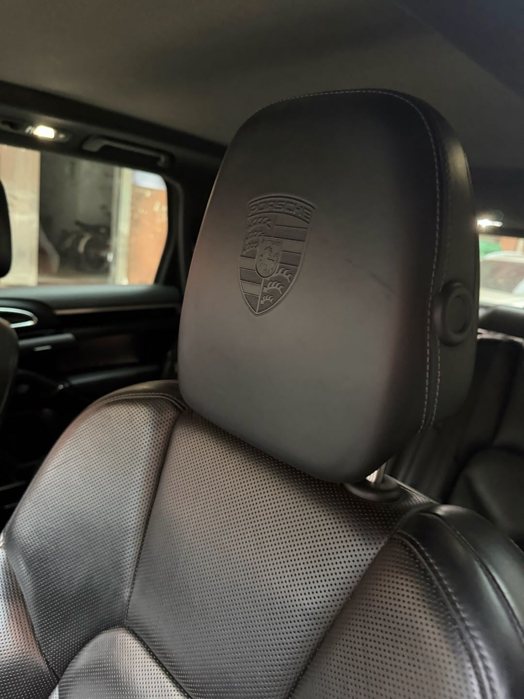 2016 Porsche Cayenne 3.0T Automatic Cayenne Platinum Edition -CG1709368