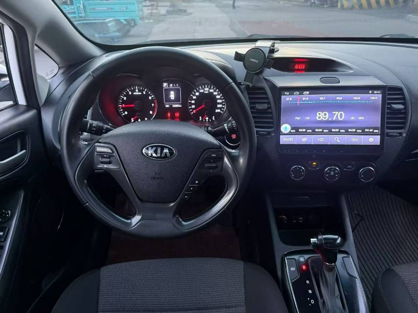 2016 Kia K3 1.6L Automatic GLS -CG1709387