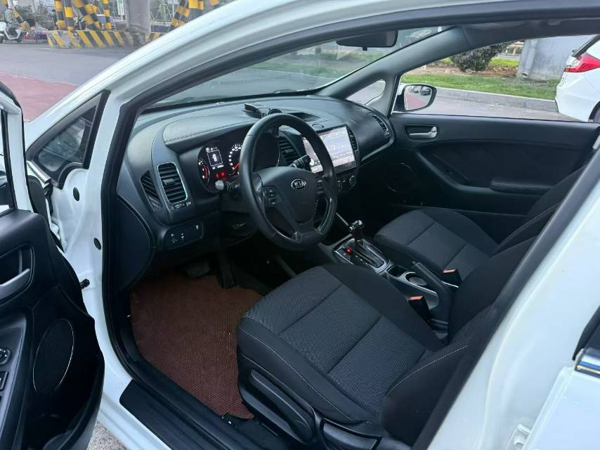 2016 Kia K3 1.6L Automatic GLS -CG1709387