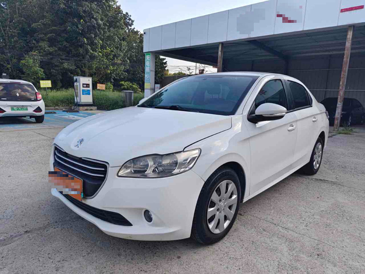 2014 Peugeot 301 1.6L Manual Comfort Edition -CG1709420