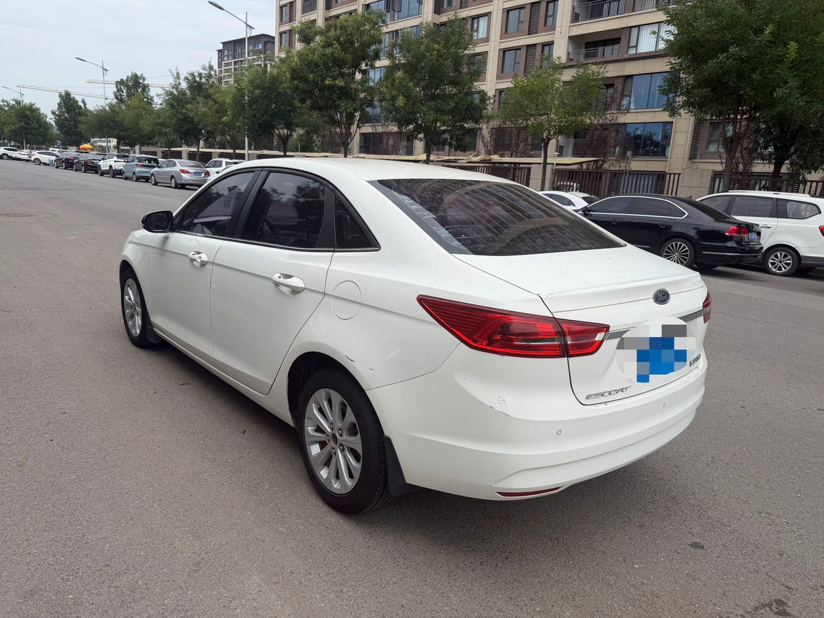 2015 Ford Escort 1.5L Automatic Fashion Model -CG1709833