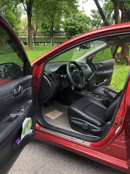 2011 Nissan Tiida 1.6L CVT XE Comfort -CG1709658