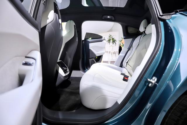 Certificated Pre-Owned XPENG P7 2025 Edition 750 Four-wheel Drive High-performance Ultra-u21882283