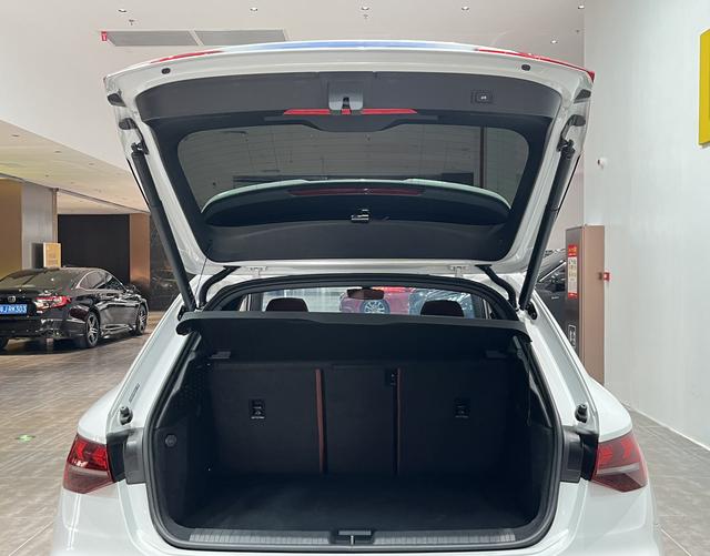 Certificated Pre-Owned Audi A3 2025 Sportback 35 TFSI Flying Premium Edition - u21929687