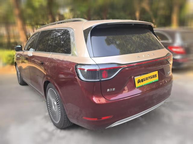 Certificated Pre-Owned Wenjie M9 2024 Extended Range Ultra Six-Seater Version -u22502288