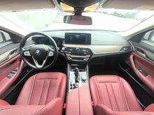 Certificated Pre-Owned BMW 5 Series PHEV 2022 Second Facelift 535Le Luxury Package -u22550743