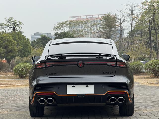 Certificated Pre-Owned Changan UNI-V 2025 Third Generation 2.0T High-Powered Version - u22607871