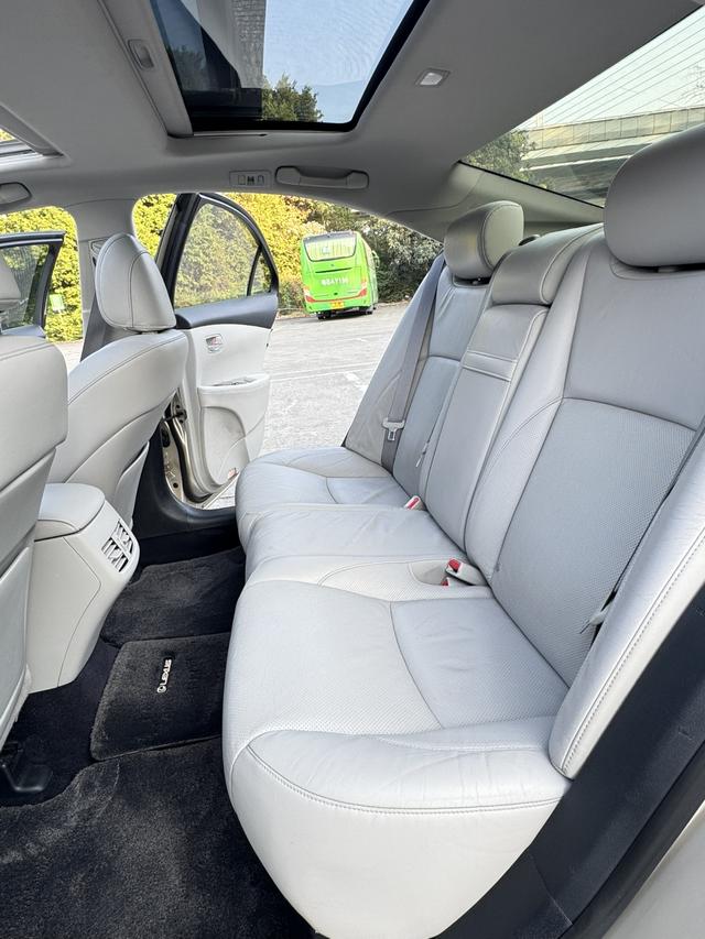 Certificated Pre-Owned Lexus ES 2012 240 Special Limited Edition - u22334314