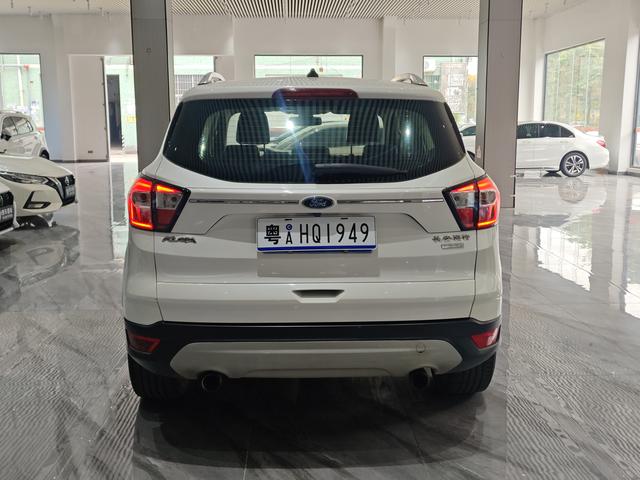 Certificated Pre-Owned Ford Kuga 2017 EcoBoost 180 Two-wheel Drive Platinum Edition - u22554681