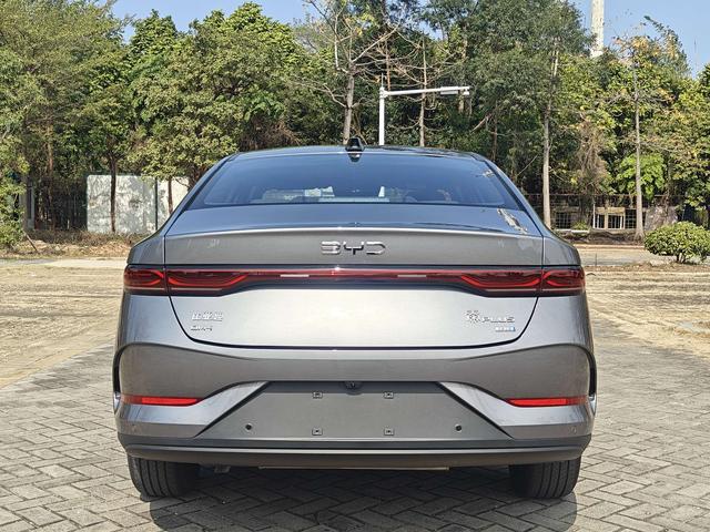 Certificated Pre-Owned BYD Qin PLUS DM 2025 Intelligent Driving Edition DM-i 120KM Beyond Model -u22735299