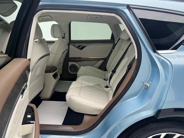 Certificated Pre-Owned VOYAH FREE 2021 AWD Standard Extended Range Exclusive Luxury Package -u22629636