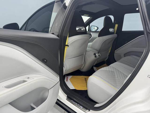 Certificated Pre-Owned AVATR 11 2023 Edition 90 kWh Rear-Wheel Drive Version -u21912904