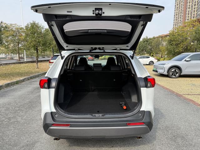Certificated Pre-Owned RAV4 Rongfang 2021 2.0L CVT Two-Wheel Drive Fashion Plus Edition - u22482235