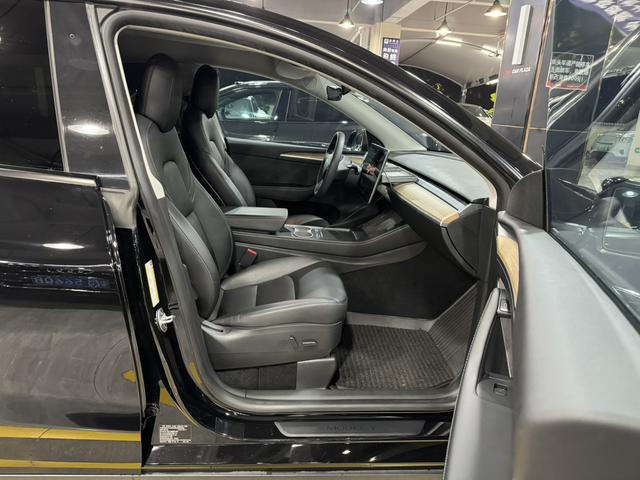 Pre-Owned Tesla Model Y 2022 Rear-Wheel Drive Version