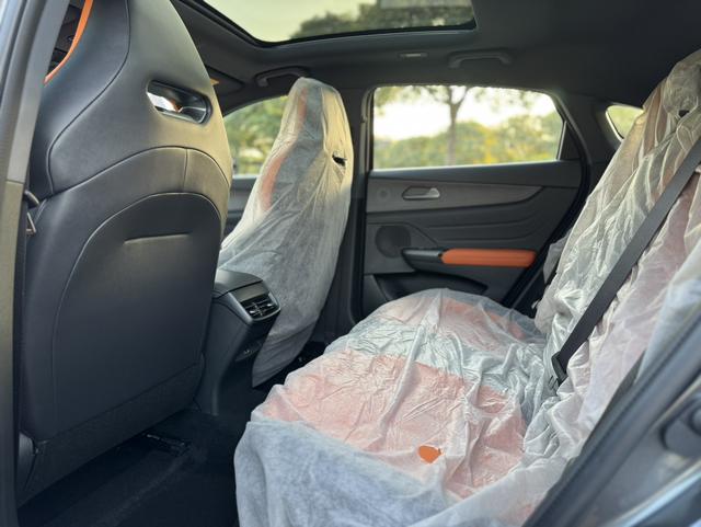 Certificated Pre-Owned Changan UNI-V 2025 Edition 3rd Generation 1.5T 500Bar Premium Sporty Model - u22396966