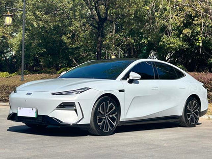 Certificated Pre-Owned Geely Galaxy E8 2024 Edition 550km MAX -u21864049