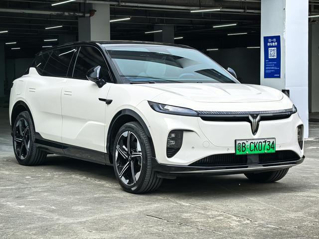 Pre-Owned Voyah Zhiyin 2024 Long Range Extended Edition