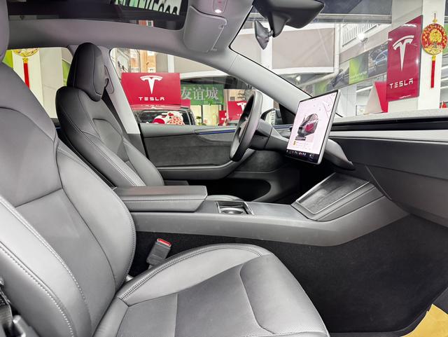 Certificated Pre-Owned Tesla Model Y 2025 Long Range All-Wheel Drive Version -u22623491