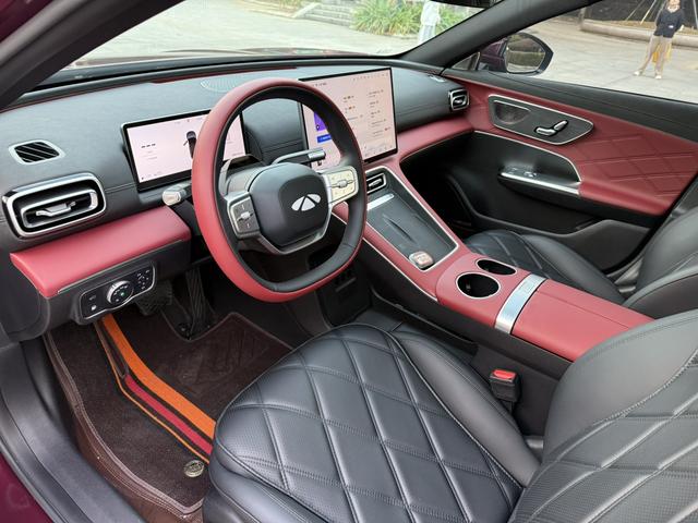 Certificated Pre-Owned Fengyun A9L 2025 Edition Four-wheel Drive High-energy Peak Version -u22048155