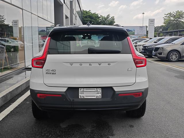 Pre-Owned Volvo XC40 EV 2021 Model P8 Pure Electric AWD Inscription R-Design