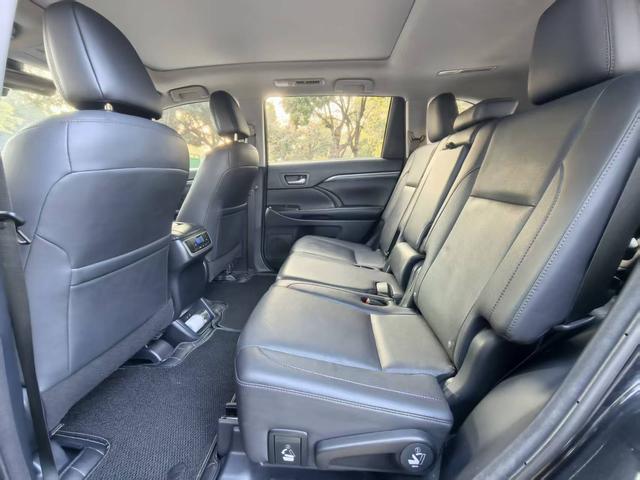 Certificated Used GAC Toyota Highlander 2018 Model 2.0T Four-Wheel Drive Limited Edition 7 Seats China V