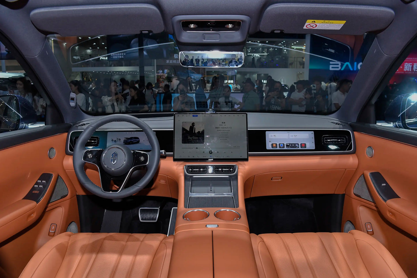 Seres Auto AITO M7-Híbrido REEV
