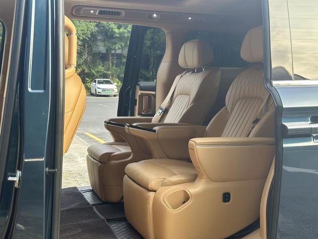 Certificated Pre-Owned VOYAH Dreamer PHEV 2025 4WD Flagship Kunpeng Edition -u21923316