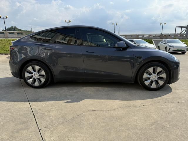 Pre-Owned Tesla Model Y 2021 Standard Range Rear-Wheel Drive