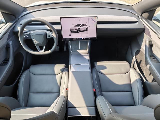 Certificated Pre-Owned Tesla Model Y L 2026 Standard Edition -u22437091