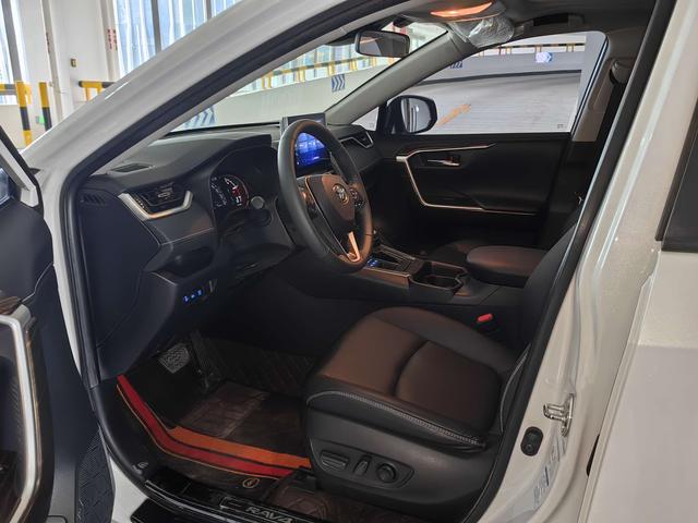 Certificated Pre-Owned RAV4 Rongfang 2021 2.0L CVT Four-wheel Drive Fashion Plus Edition - u22232164