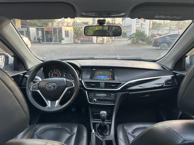 Certificated Pre-Owned Soueast Motor V5 Lingzhi 2015 1.5L Manual Comfort Version - u22058842