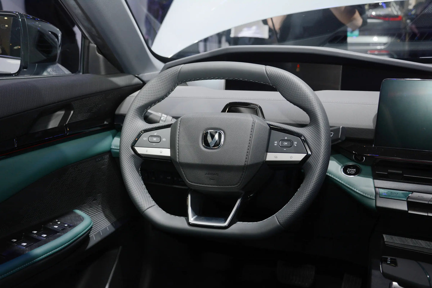Changan Changan UNI-V Zhidian iDD - Híbrido PHEV