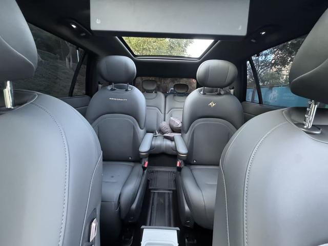 Certificated Pre-Owned Eπ 008 2024 Edition 636Max All-Electric 6-Seater -u22481630