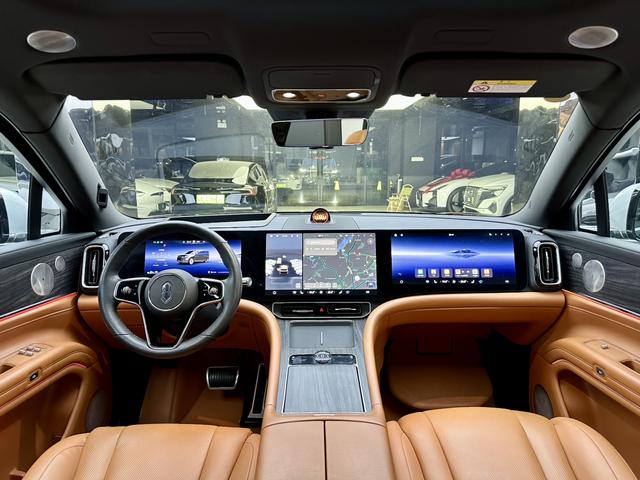 Certificated Pre-Owned Wenjie M9 2024 Extended-Range Ultra Six-Seater Version -u22178524