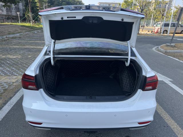 Certificated Pre-Owned Roewe i6 Classic 2018 20T Automatic Internet Smart Enjoyment Edition - u22699846