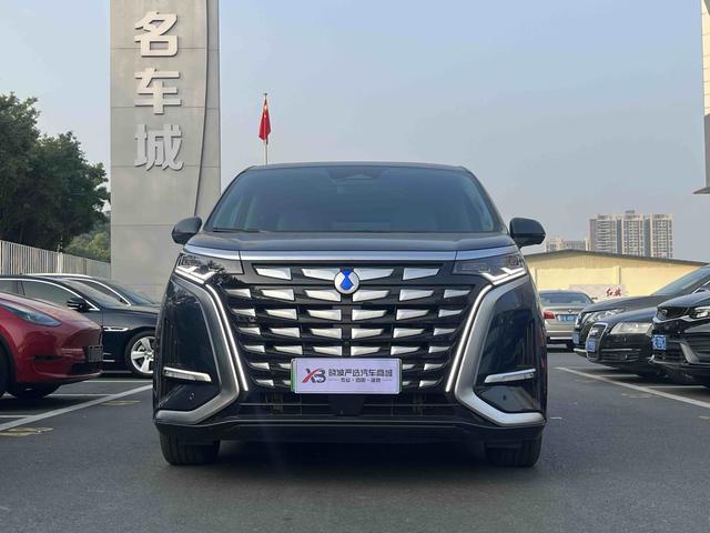 Certificated Pre-Owned Denza D9 DM 2022 Edition 970 Four-wheel Drive Flagship Model