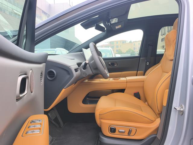 Certificated Pre-Owned Li Auto I6 2025 Two-Wheel Drive Standard Edition -u22103109