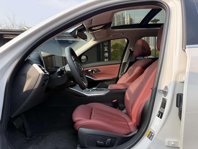 Certificated Pre-Owned BMW i3 2025 eDrive 35 L -u22505185