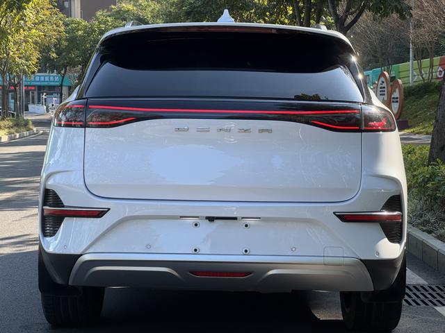 Certificated Pre-Owned Denza N8 DM 2023 4WD Super Hybrid Flagship 7-Seater Edition -u22100973