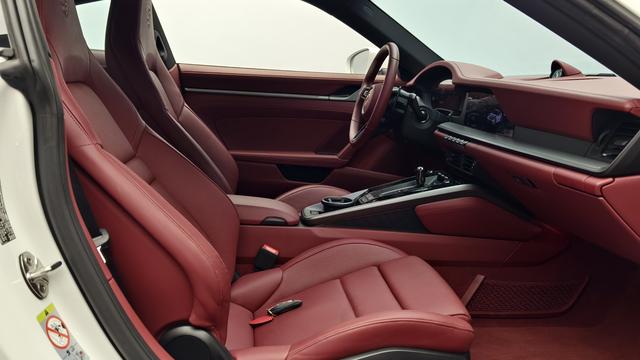 Certificated Pre-Owned Porsche 911 2025 Carrera 3.0T - u21834976