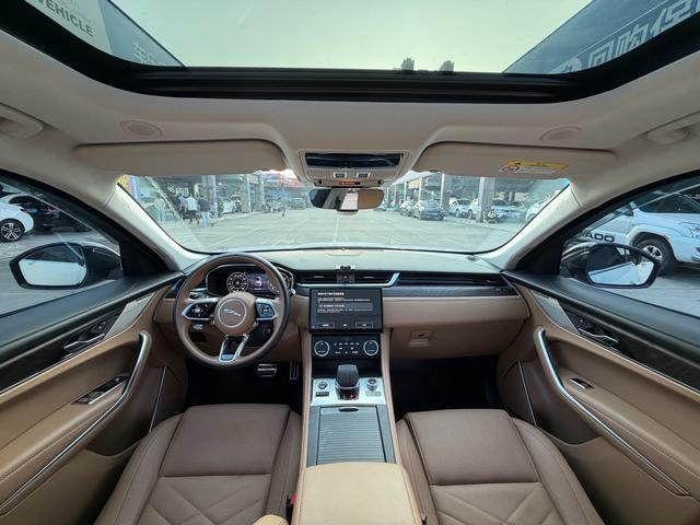 Certificated Pre-Owned Jaguar F-PACE 2023 P250 HSE - u22717450