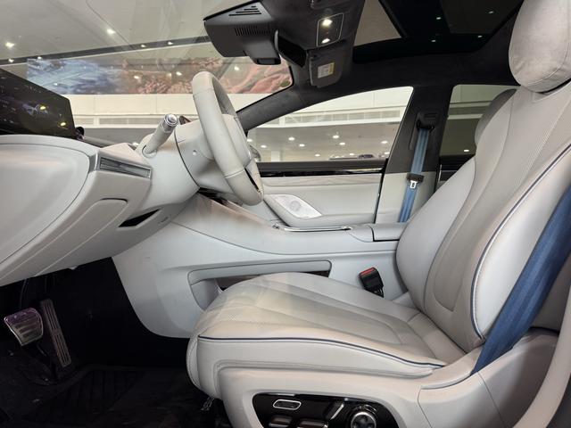 Certificated Pre-Owned Zhijie S7 2025 Ultra Four-wheel Drive Long-range Version -u22568225