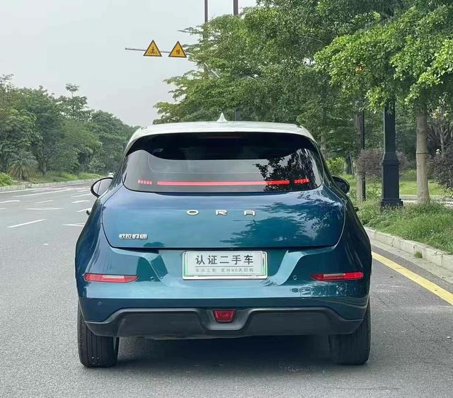 Motoneige Ora Good Cat d'occasion, modèle 2021, autonomie standard de 400 km, édition Athena, batterie lithium ternaire