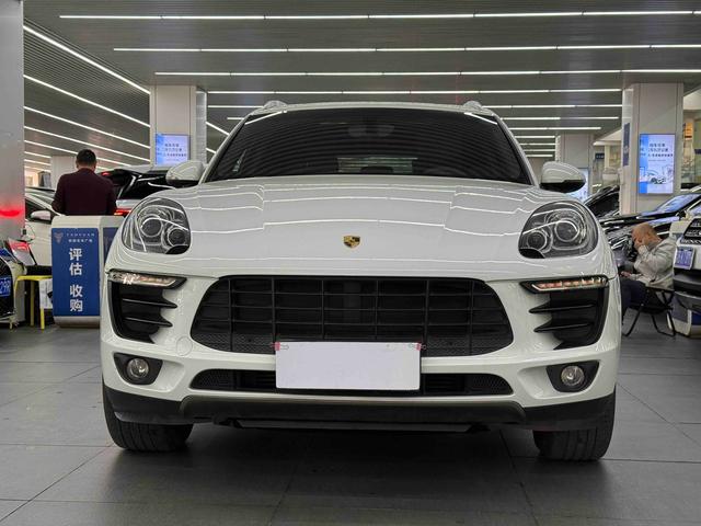 Certificated Pre-Owned Porsche Macan 2016 Macan 2.0T - u22572856