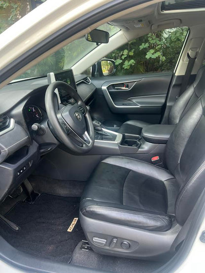 Certificated Pre-Owned RAV4 Rongfang 2021 2.0L CVT Two-wheel Drive Fashion Edition - u22220624