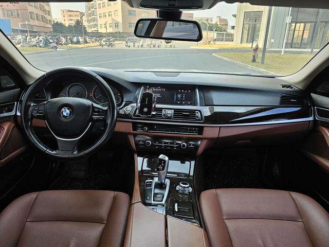 Certificated Pre-Owned BMW 5 Series 2017 525Li Leading Edition - u22503945